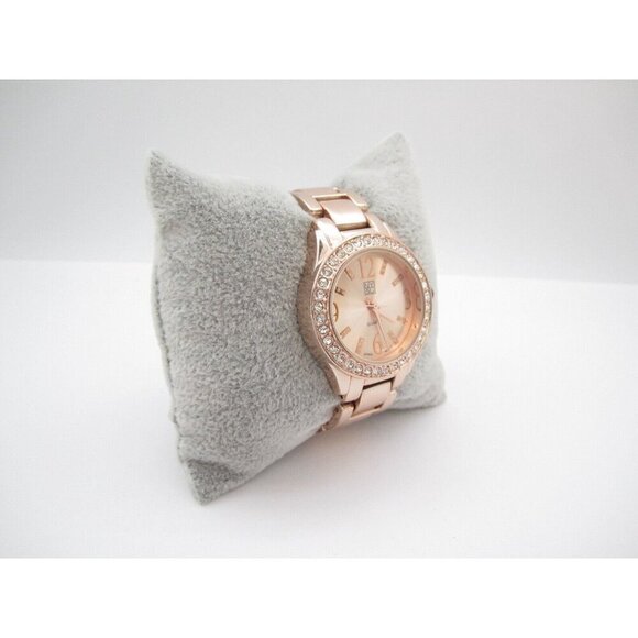 Women NY&C Quartz WR Analog 32mm Round Watch (H558) "New Battery" - Picture 6 of 10